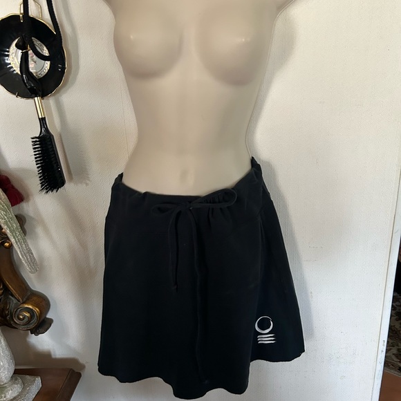 Black Yogawear Knit Skirt - Picture 2 of 7